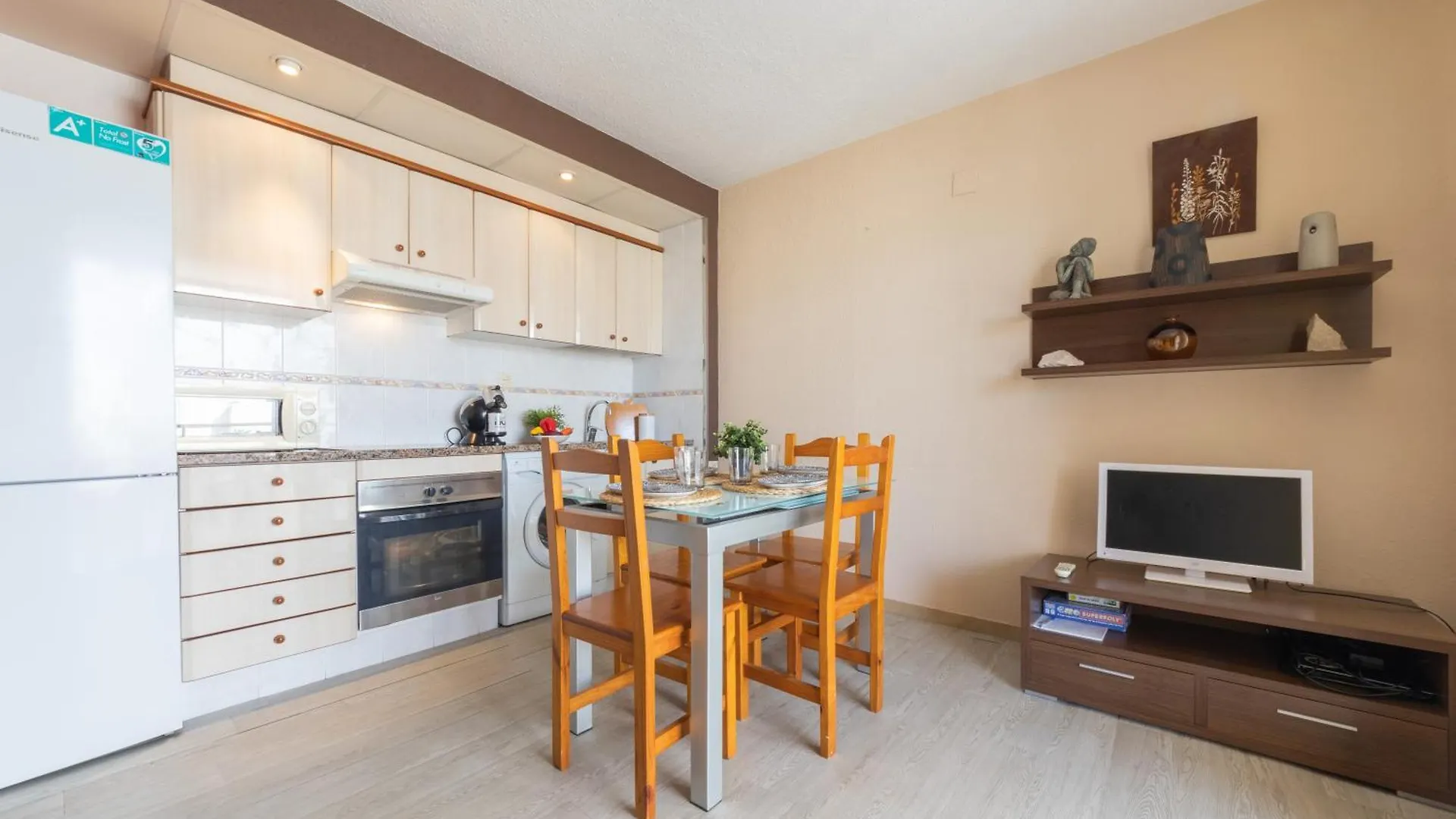 Apartment Homes & Go Cat 92 Bloq Iii-2 Salou